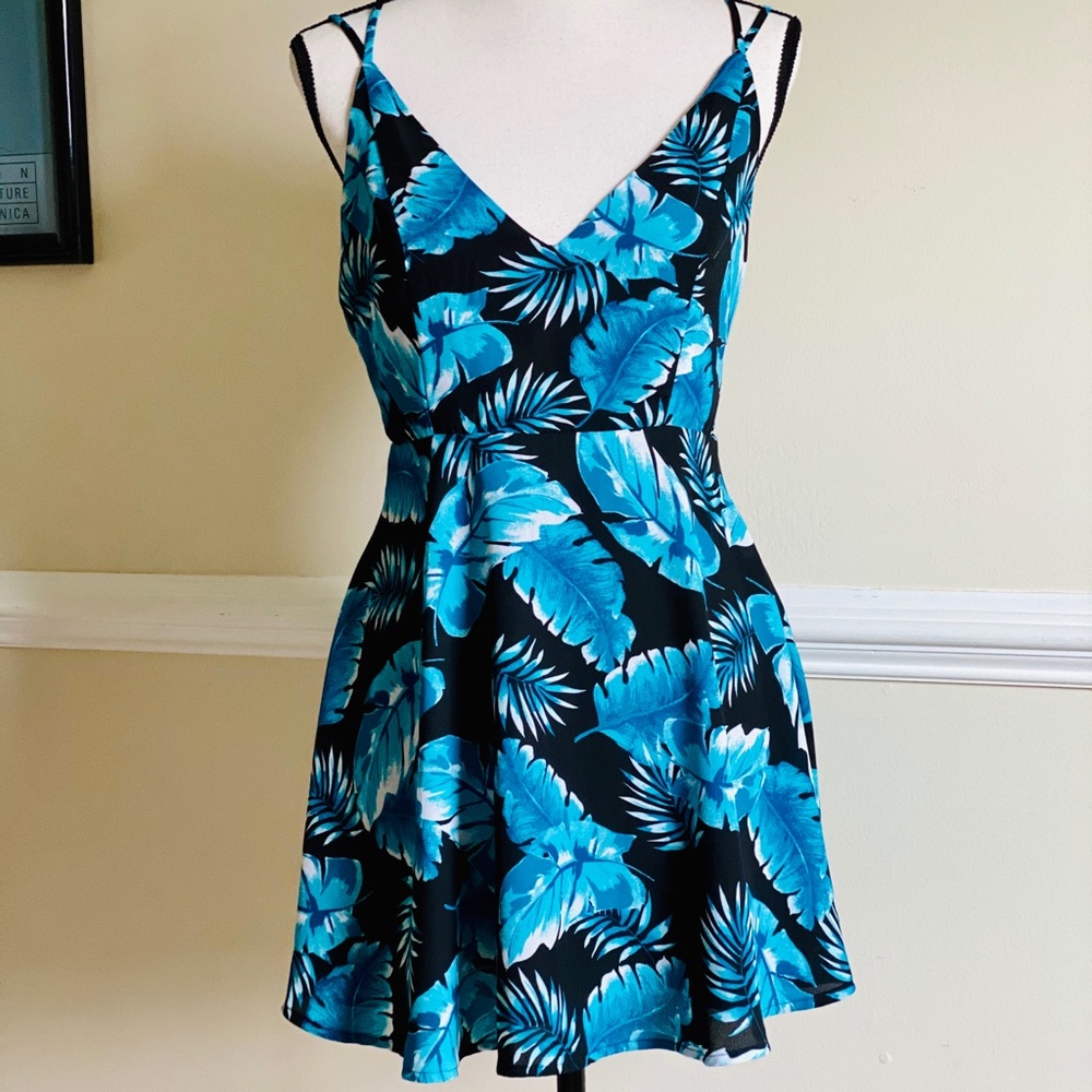 Forever 21 Open Back Double Strap Mini Dress - image 3